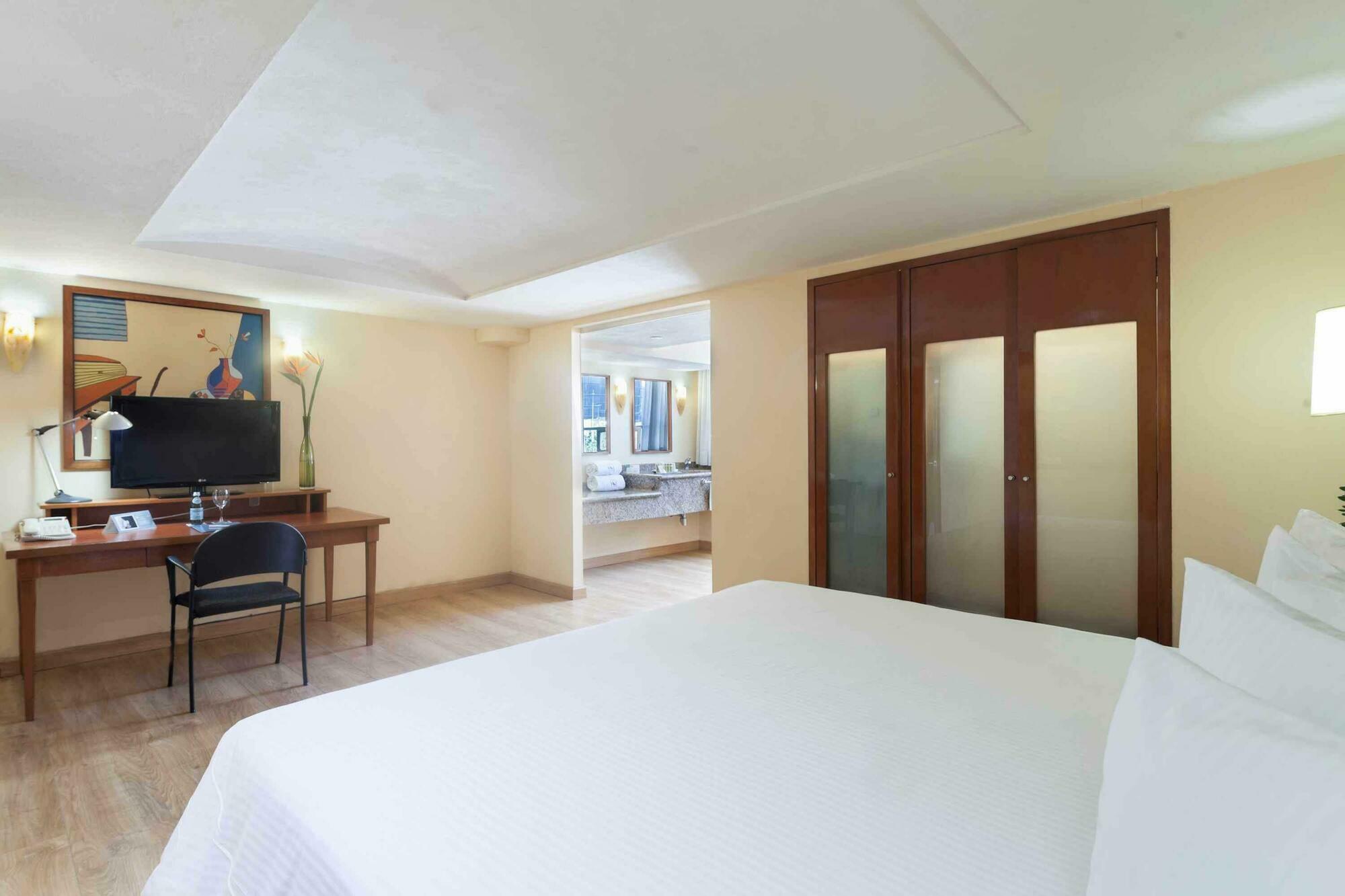 Eurostars Zona Rosa Suites Ciudad de México Cameră foto Suite